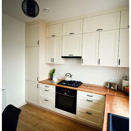 Color 24 Premium Apartment Сталова Вола Екстериор снимка